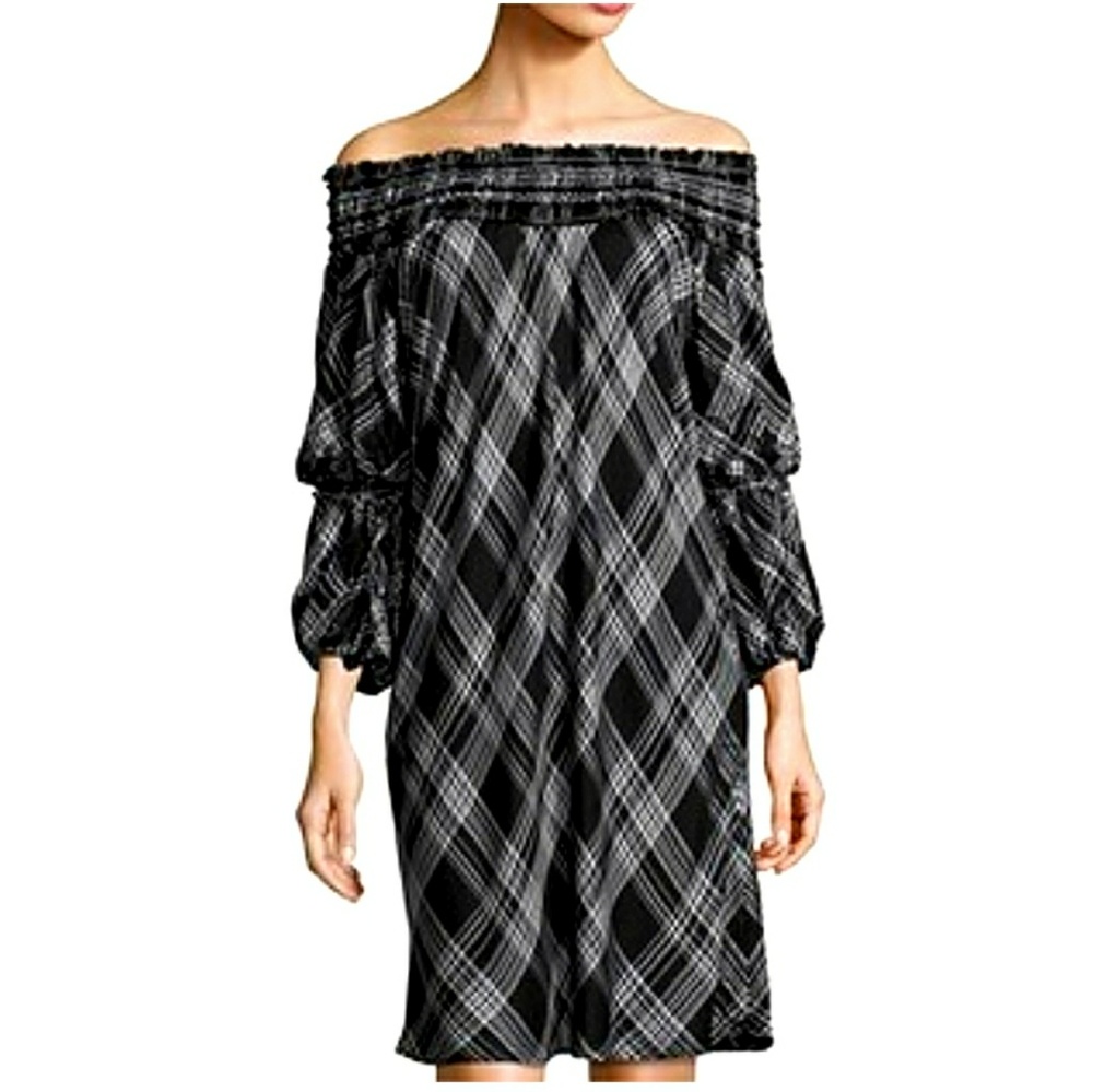 Max Studio / Off the shoulder dress